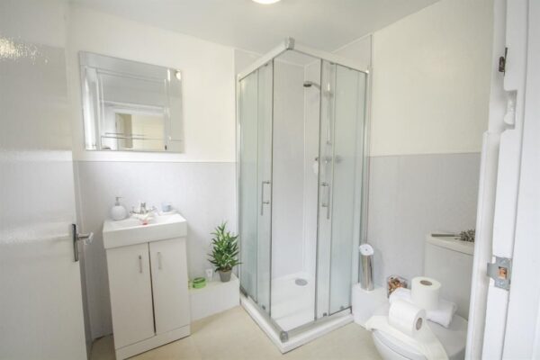 3 Bedroom House for Rent in Bedminster