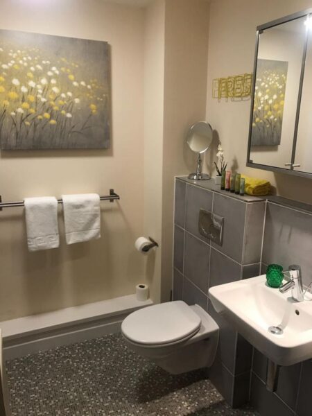Studio Apartment for rent Harbourside