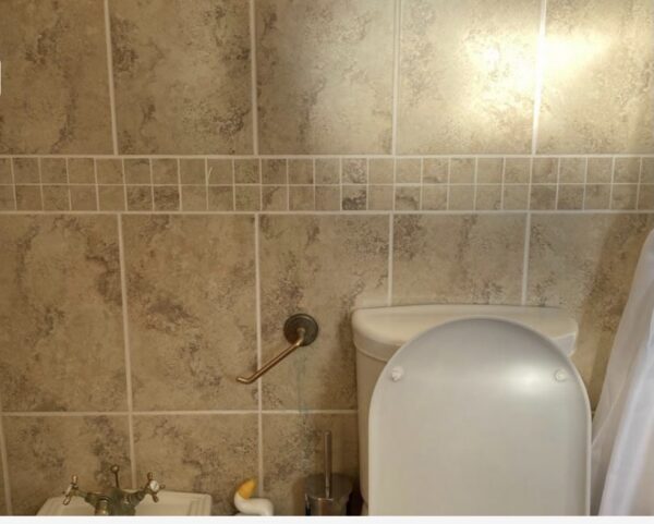 Studio Flat For Rent in Knowle