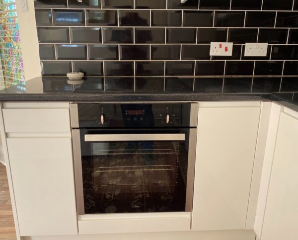 Studio Flat For Rent in Knowle