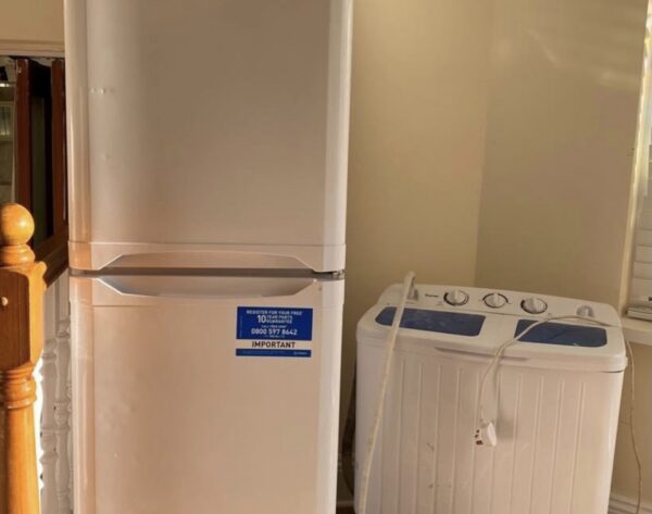 Studio Flat For Rent in Knowle