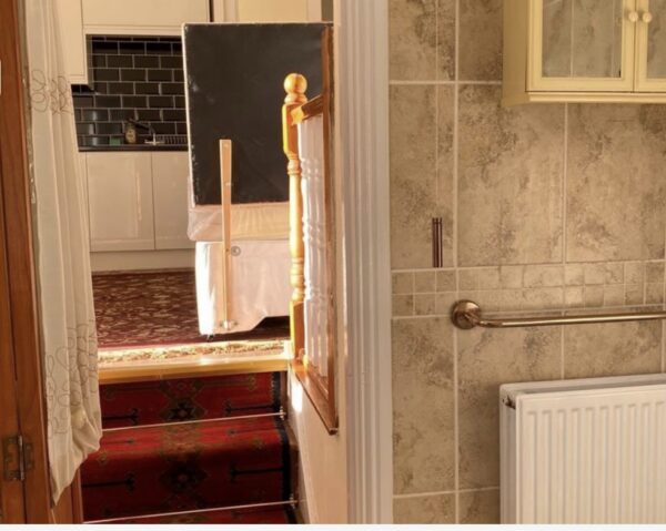 Studio Flat For Rent in Knowle